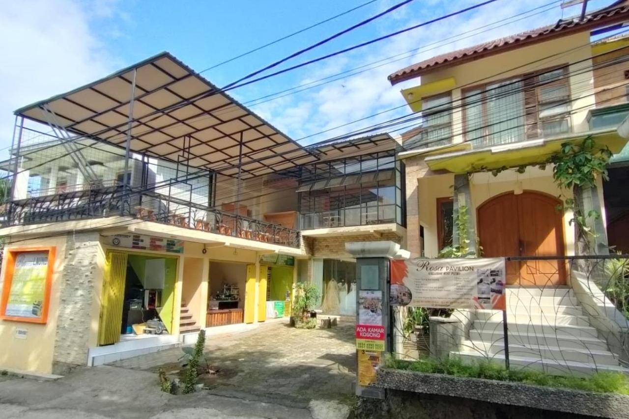 Rosa Pavilion Syariah Redpartner Malang Ngoại thất bức ảnh